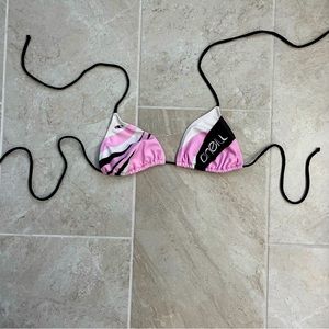 • o’neill pink and black triangle bikini top •